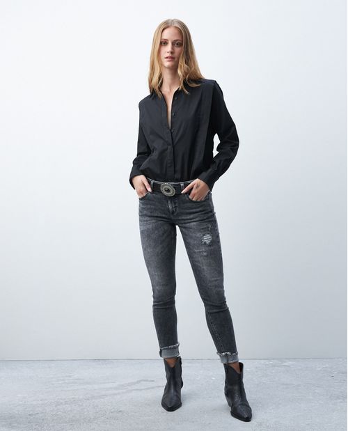 Camisa de Mujer, Silueta Recta Manga Larga - Pieza en Frente y Espalda