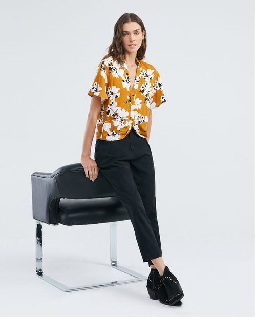 Camisa de Mujer, Silueta Recta Manga Corta con Vuelo Cuello Nerú Escote en V - Maxi Print Flores