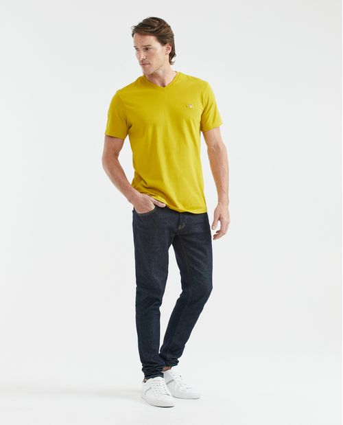 Camiseta Básica de Hombre, Slim Fit Cuello en V - 100% Algodón