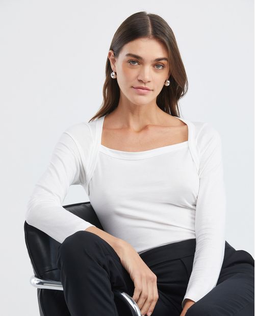 Camiseta de Mujer, Manga Larga Escote Cuadrado - Detalle en hombro