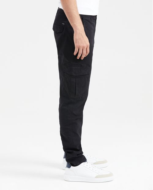 Pantalón Tipo Cargo Regular Fit Bota Amplia para Hombre