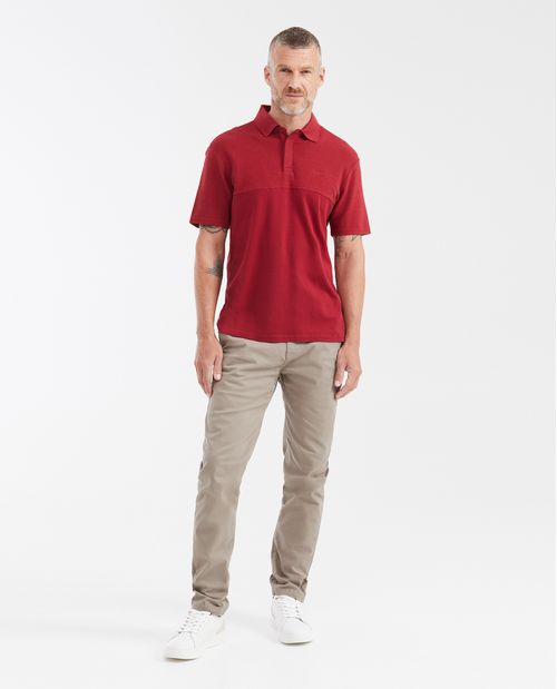 Camiseta Polo Classic Fit con Diseño en Bloques de Tela para Hombre