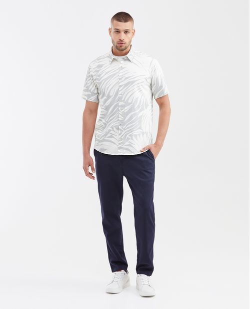 Camisa Resort Classic Fit Manga Corta 100% Algodón con Maxi Print de Hojas para Hombre